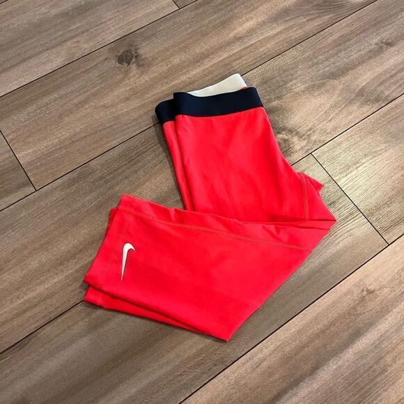 ‎Nike Pro Pink Athletic Workout Cropped Leggings Women Small - Picture 1 of 4
